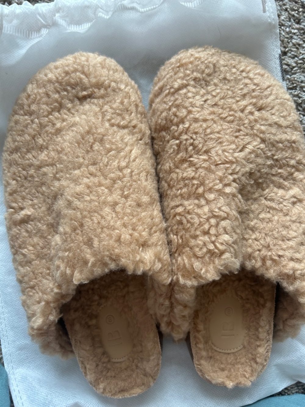 INTENTIONALLY BLANK Kids Sherpa Slippers - Tan - Picture 6 of 7